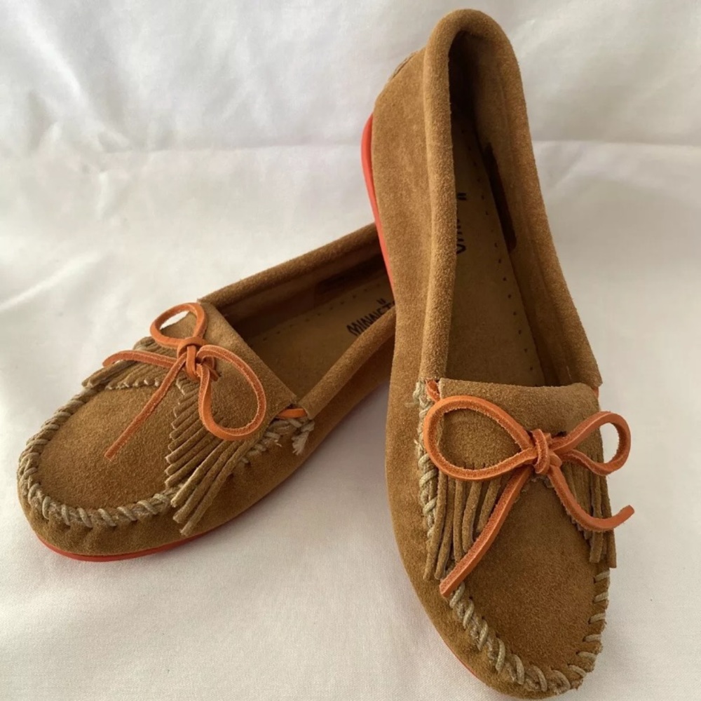 Minnetonka size 7 preowned